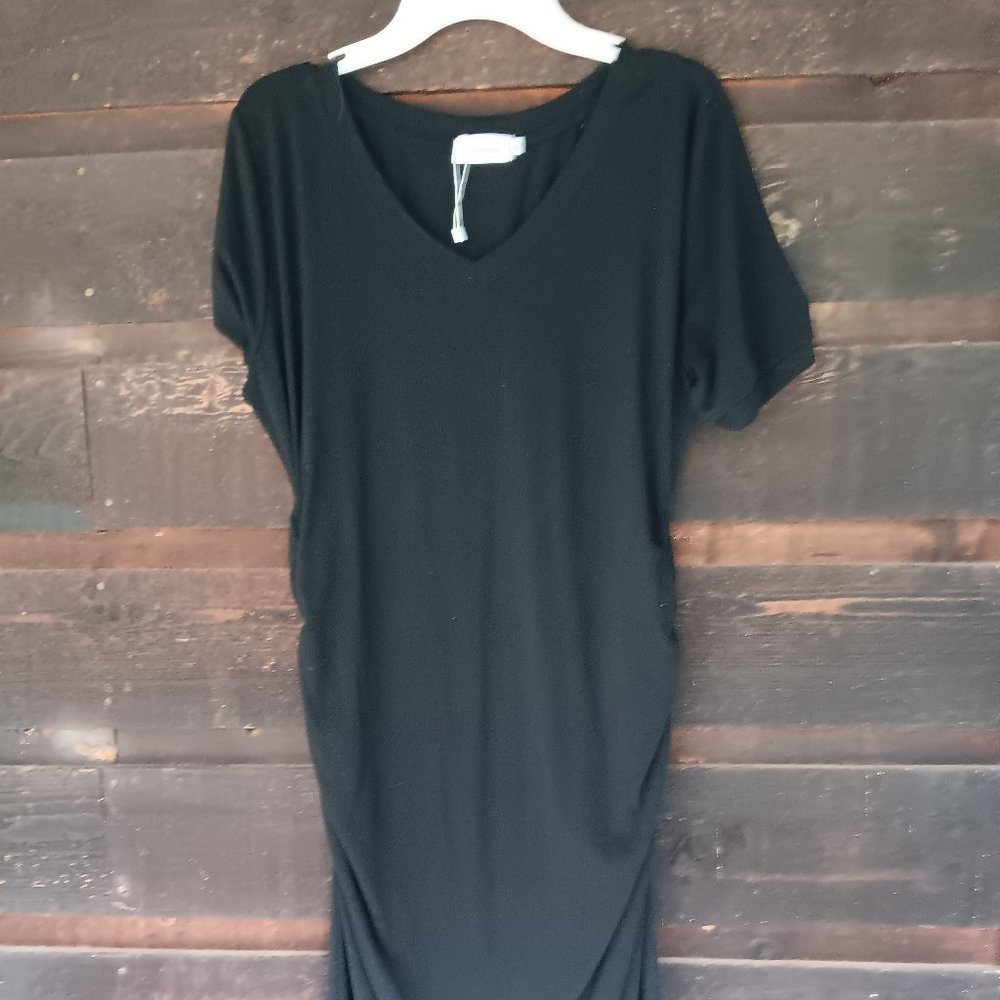 Women dress black size medium real soft shoulder to shoulder 15 sleeve 9 bust 34